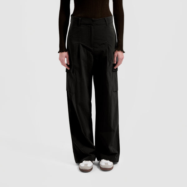 WMN Nylon Cargo Pants - Black