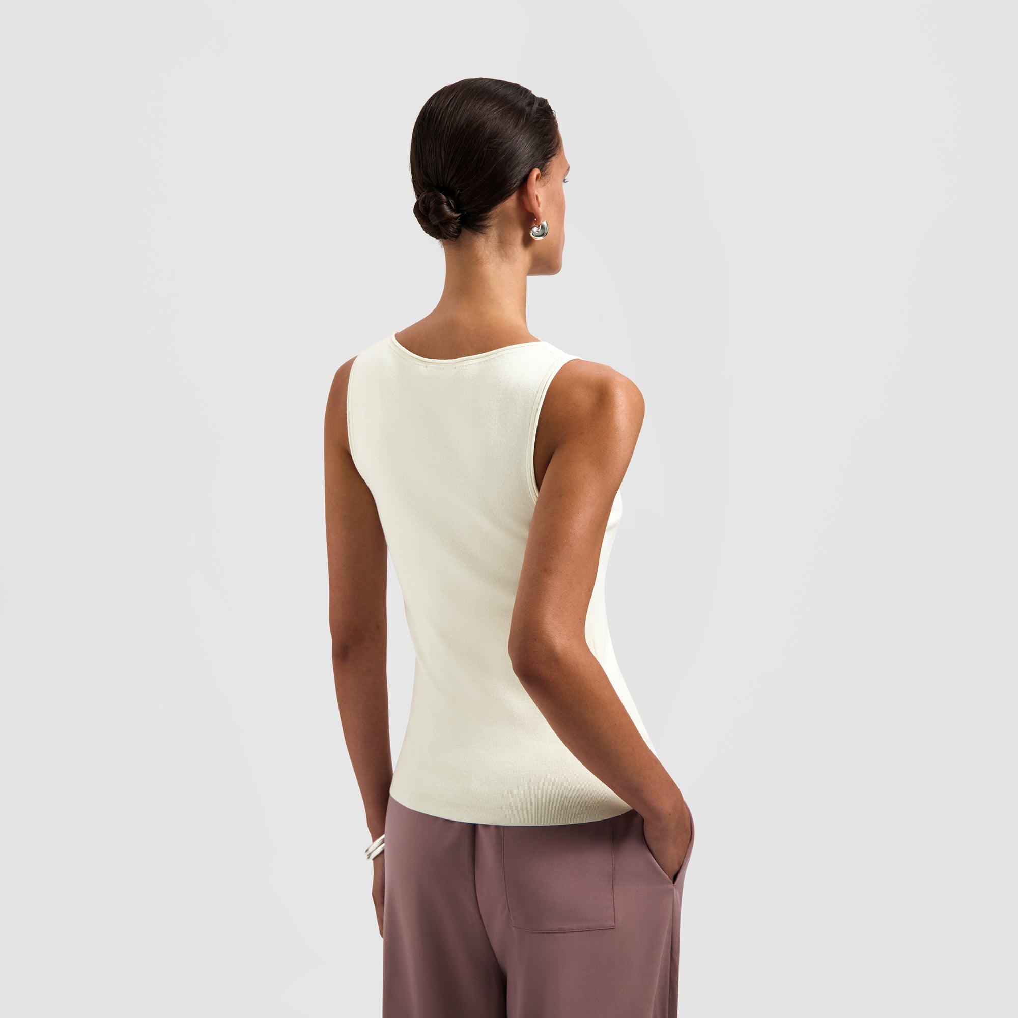 Retro Logo Sleeveless Knit - Off-White