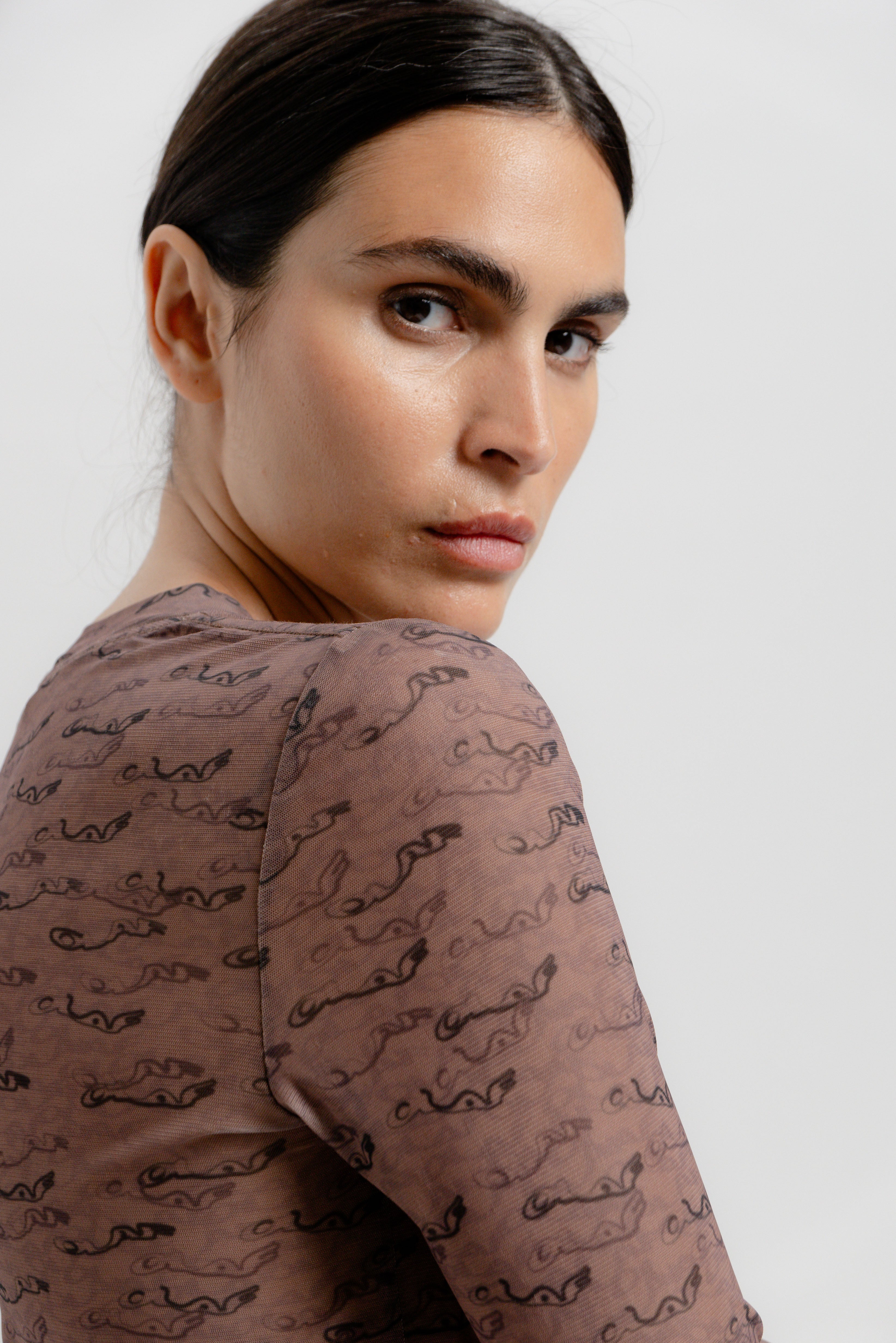 Wind AOP LS Top - Brown