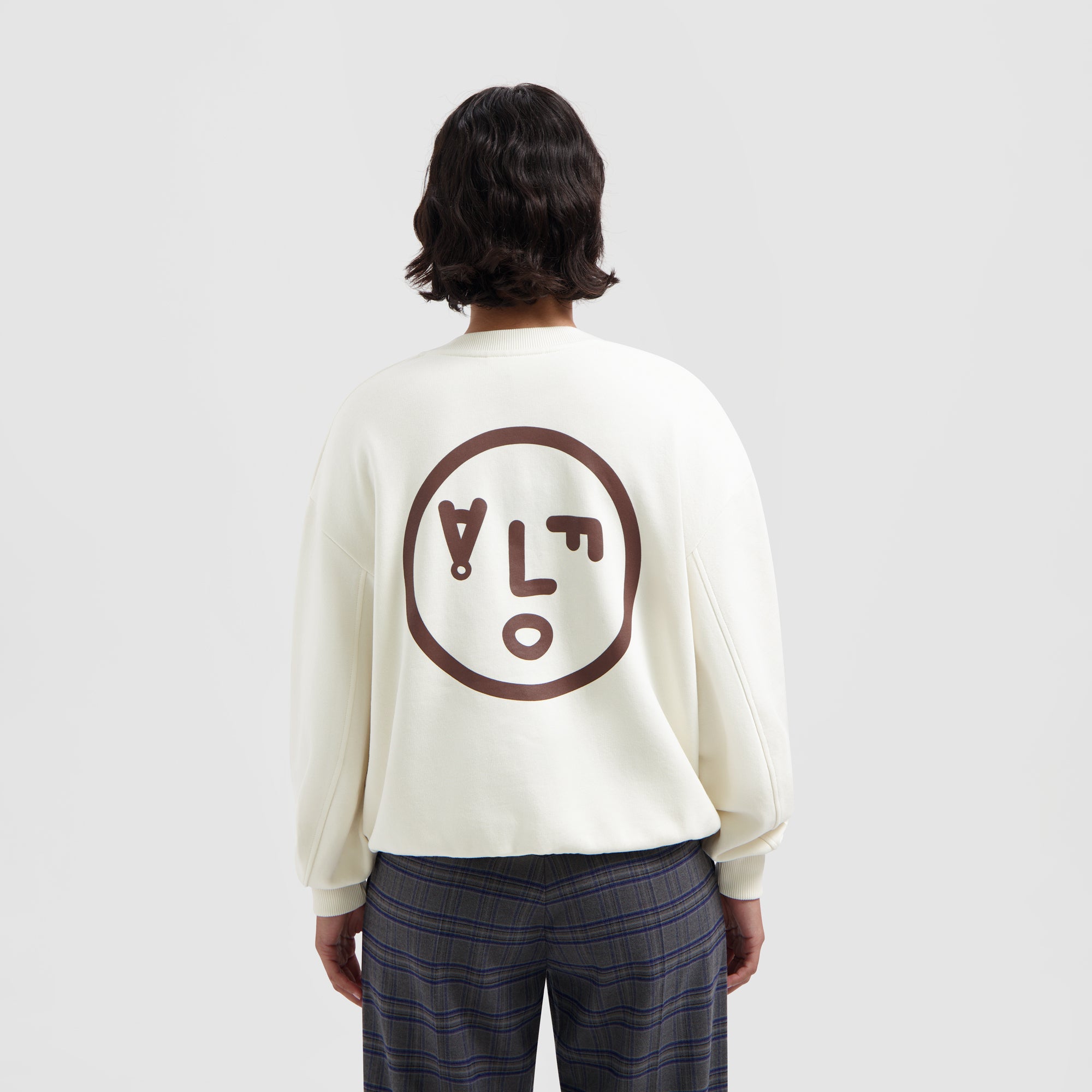 男性に人気！ WMN Face ØLÅF – White Off - Crewneck アート・デザイン・音楽