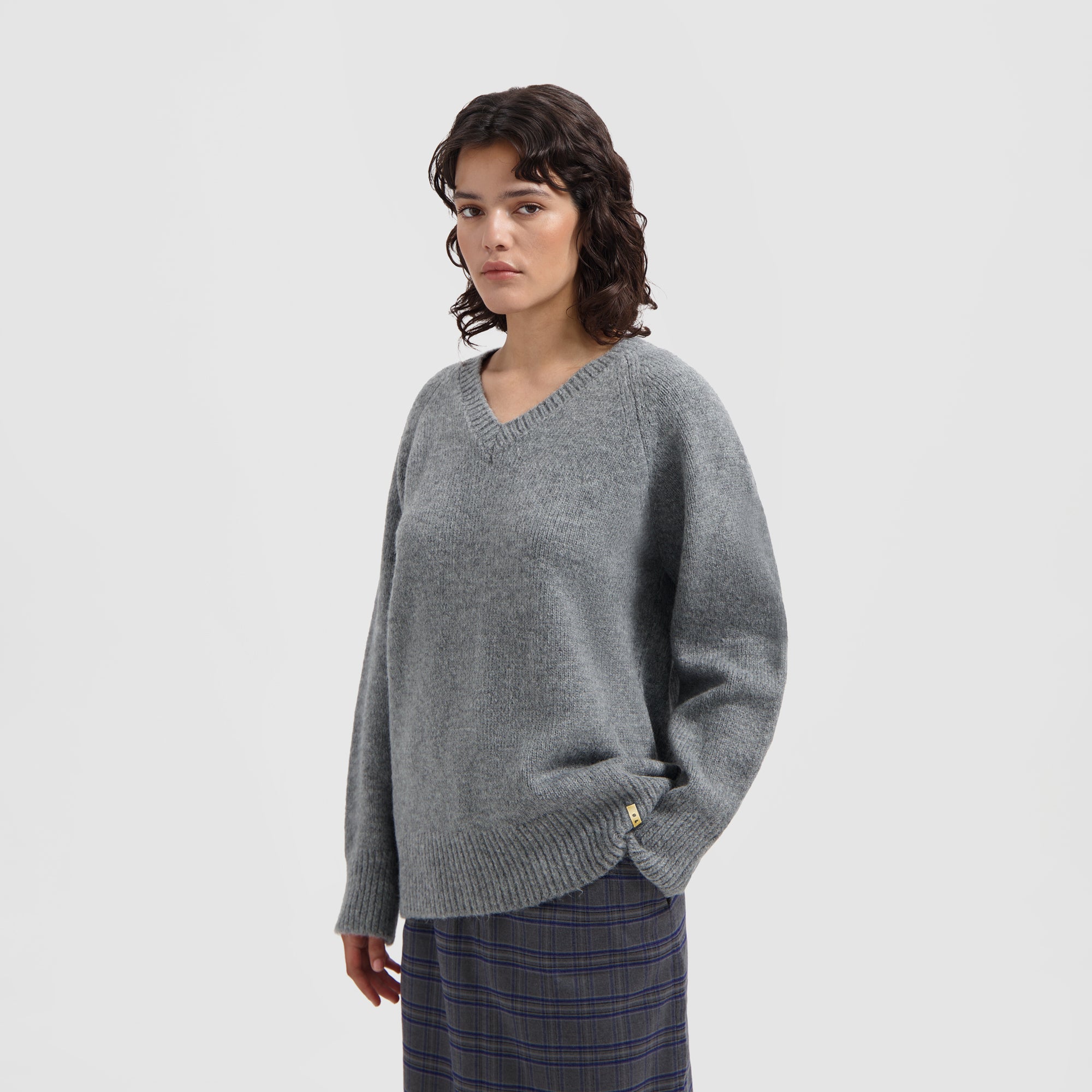 WMN V-Neck Oversized Sweater - Heather Grey