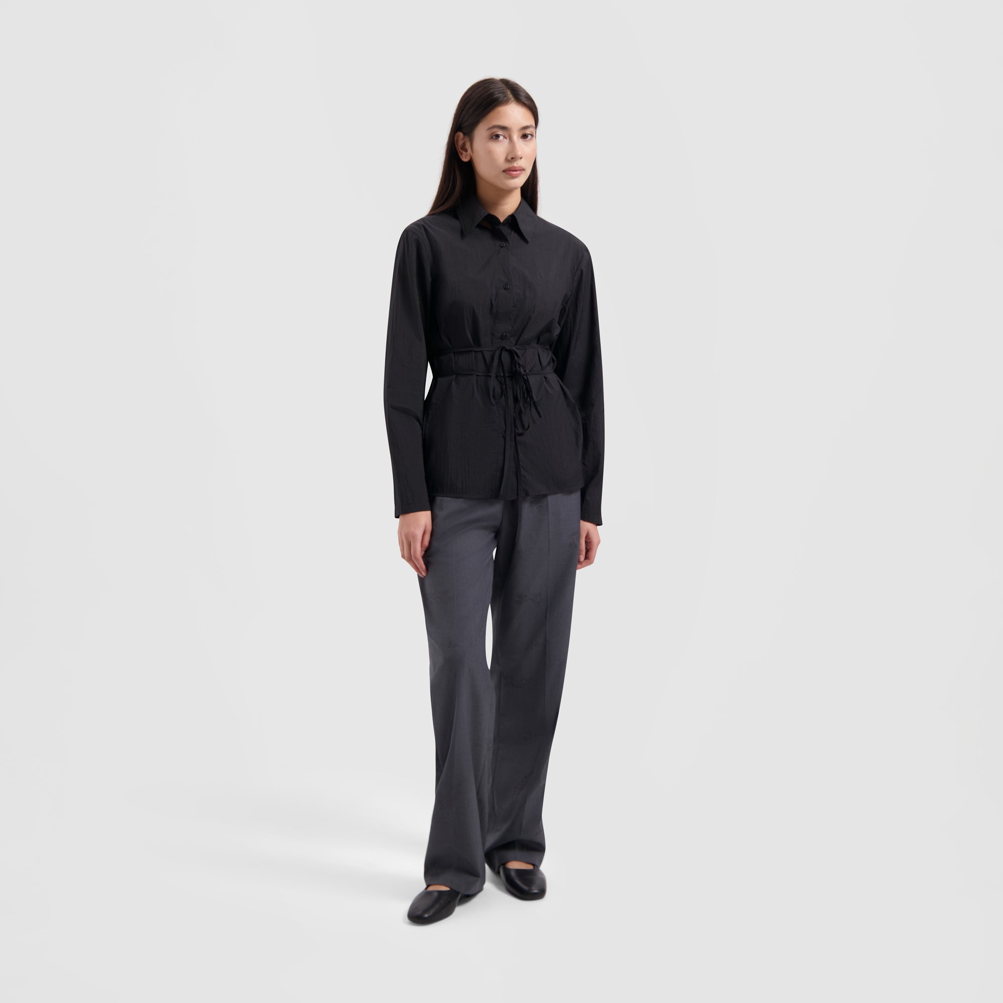 WMN Slim Tie Shirt - Black
