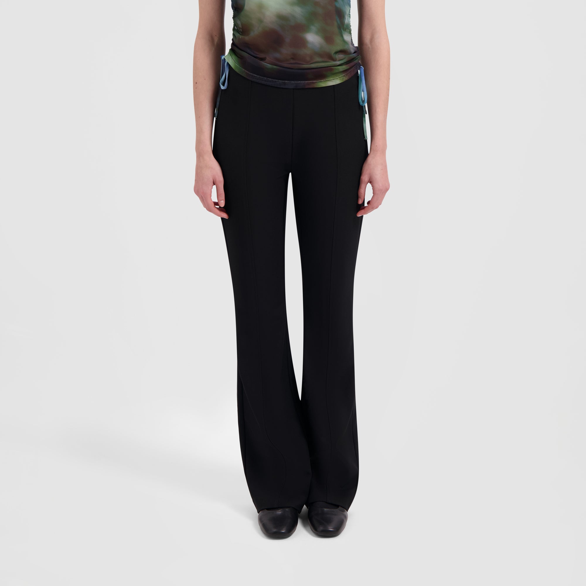 WMN Fit And Flare Pants - Black