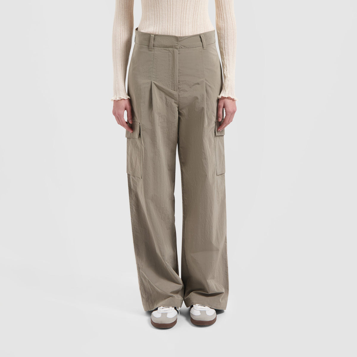 WMN NYLON CARGO PANTS | GREY