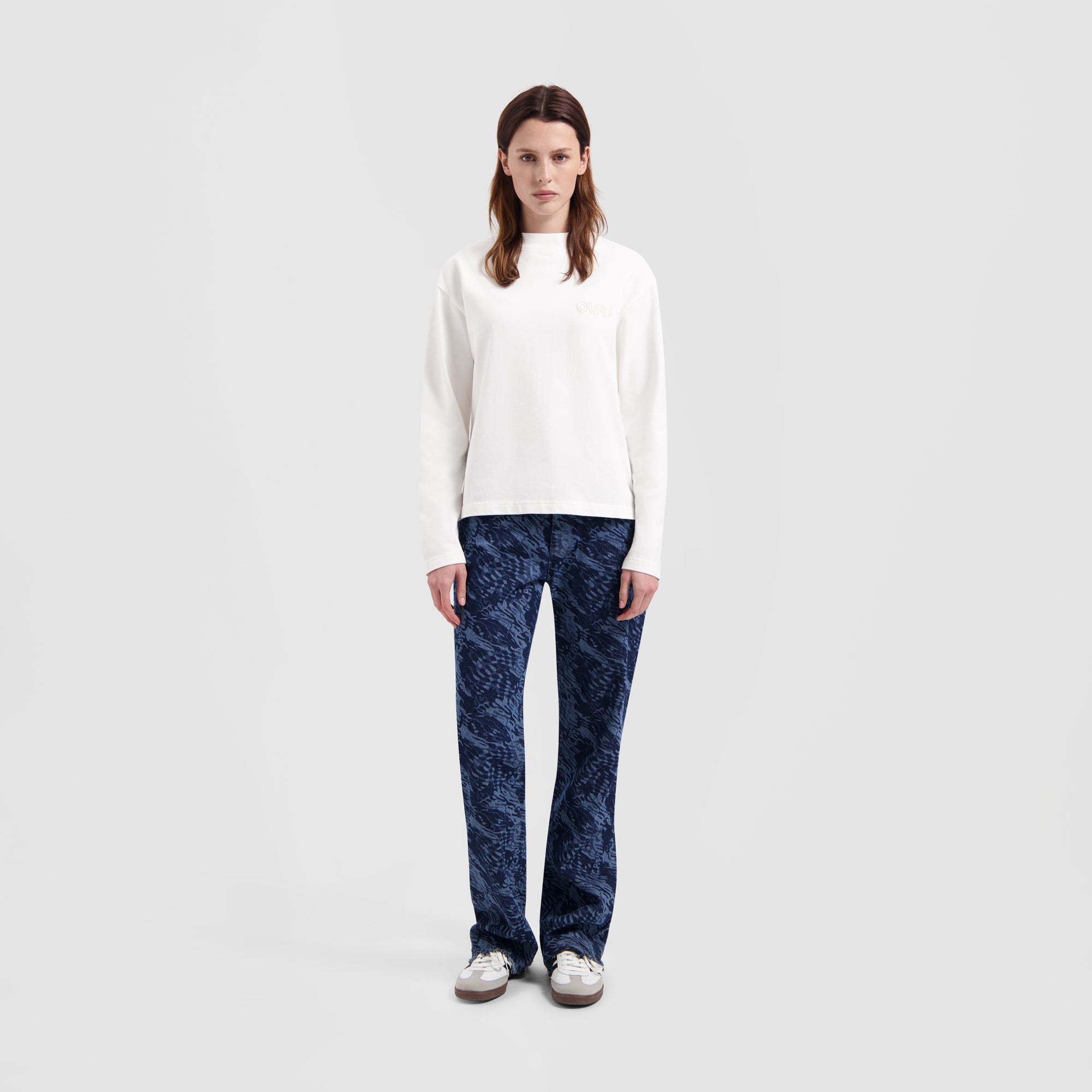 WMN Outline Logo LS - Optical White