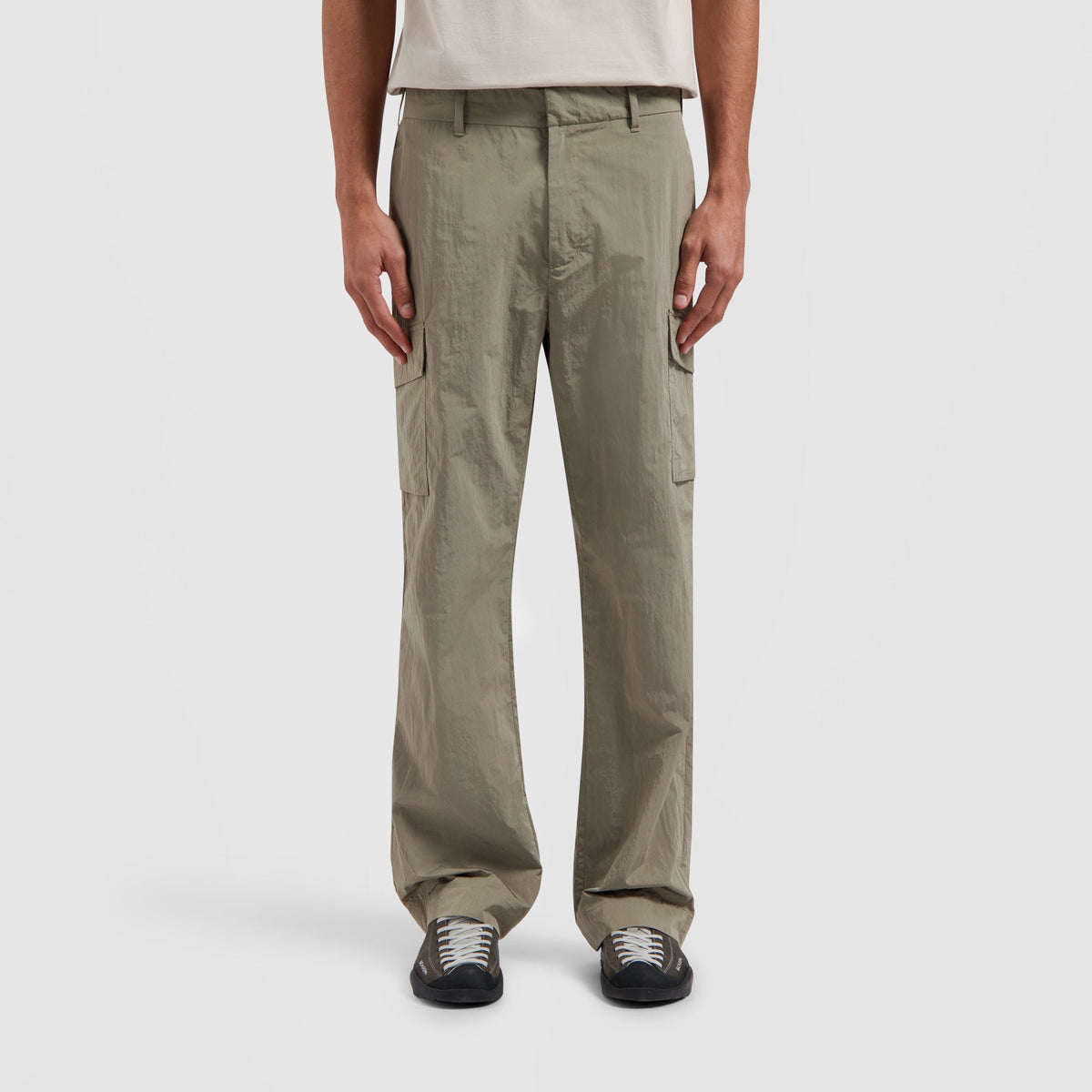 NYLON CARGO PANTS | GREY