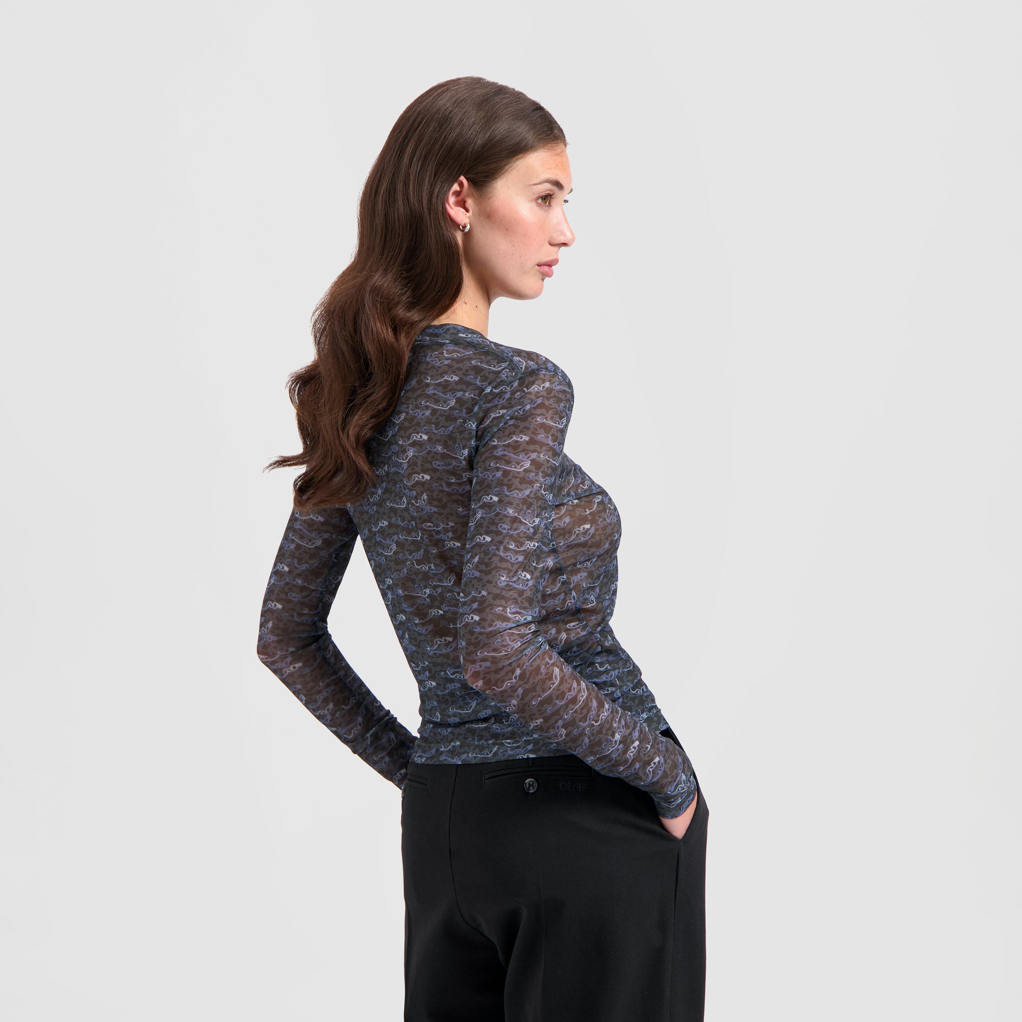 Wind AOP LS Top - Black