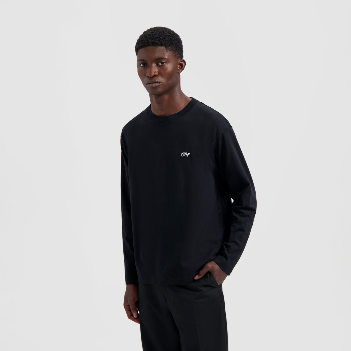 SIGNATURE LS TEE | BLACK