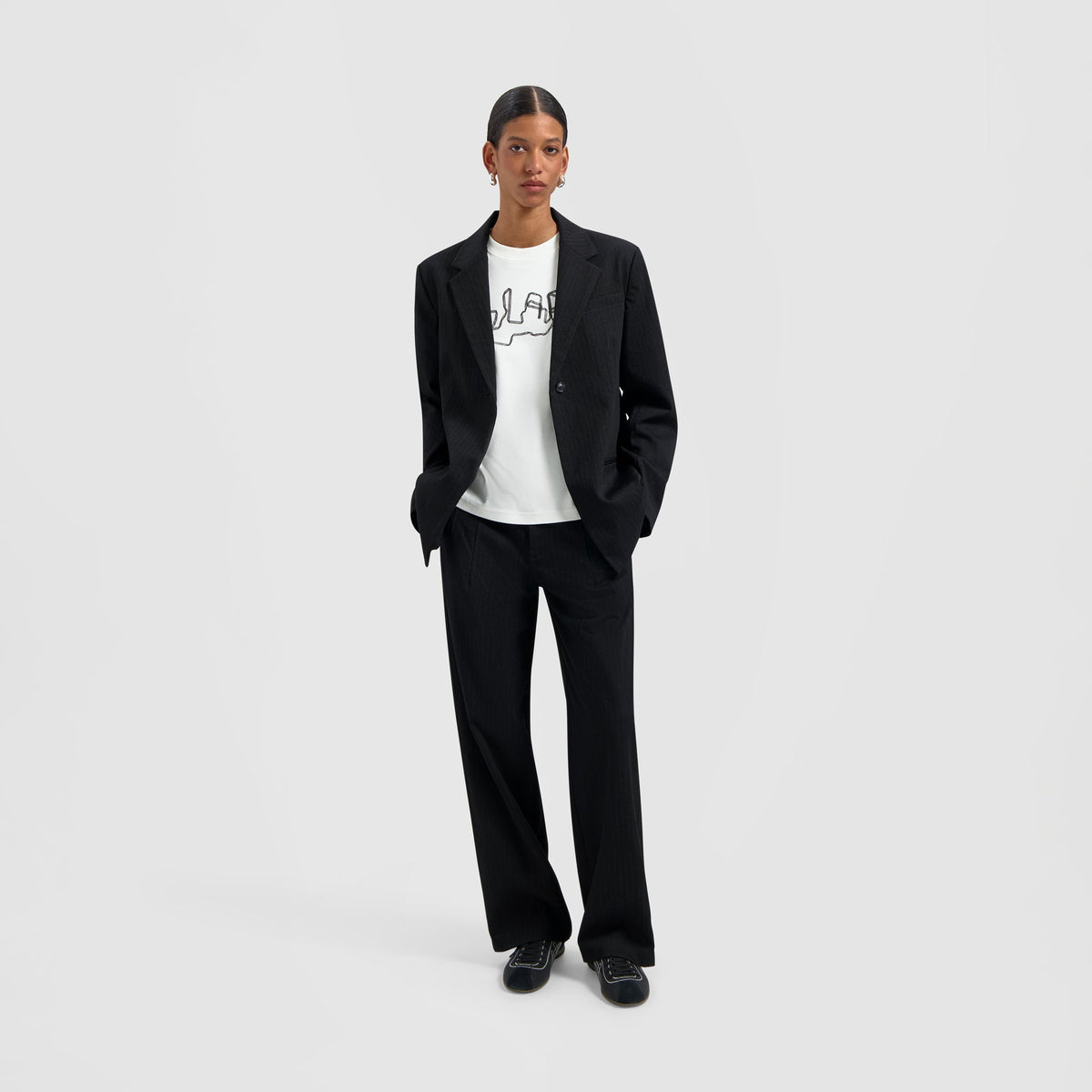 PINSTRIPE BLAZER | BLACK / WHITE