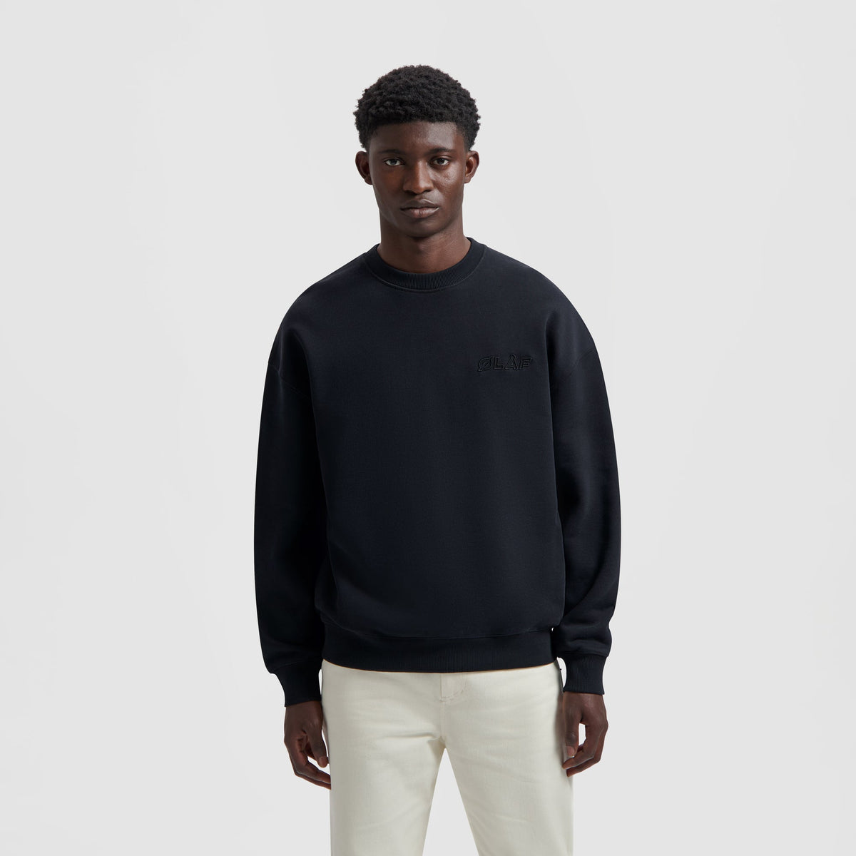 STUDIO CREWNECK | BLACK