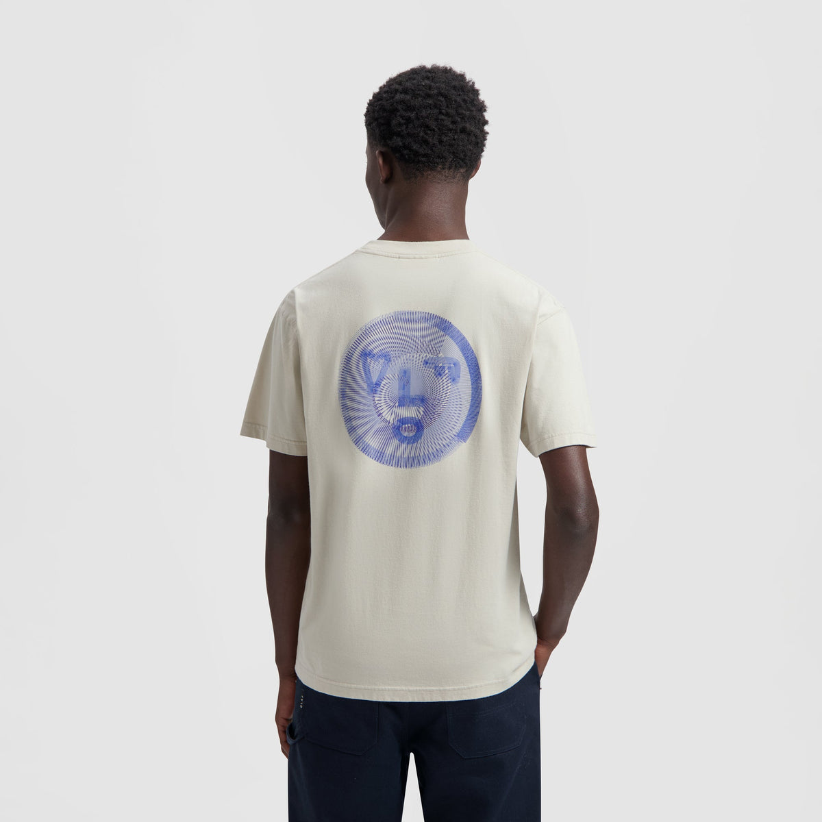 SPIRAL FACE TEE | CEMENT