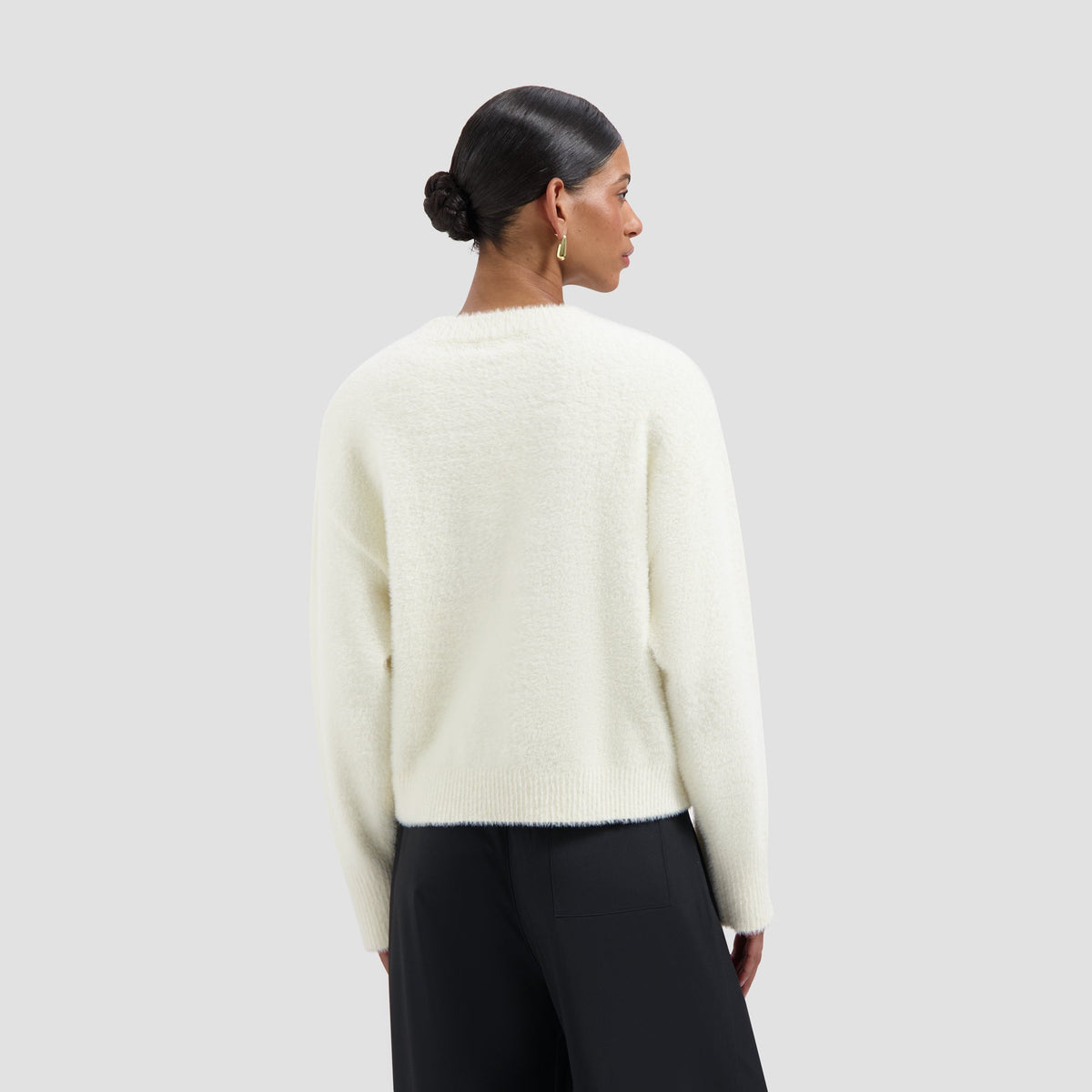 FLUFFY SCRIPT LOGO KNIT | OFF WHITE