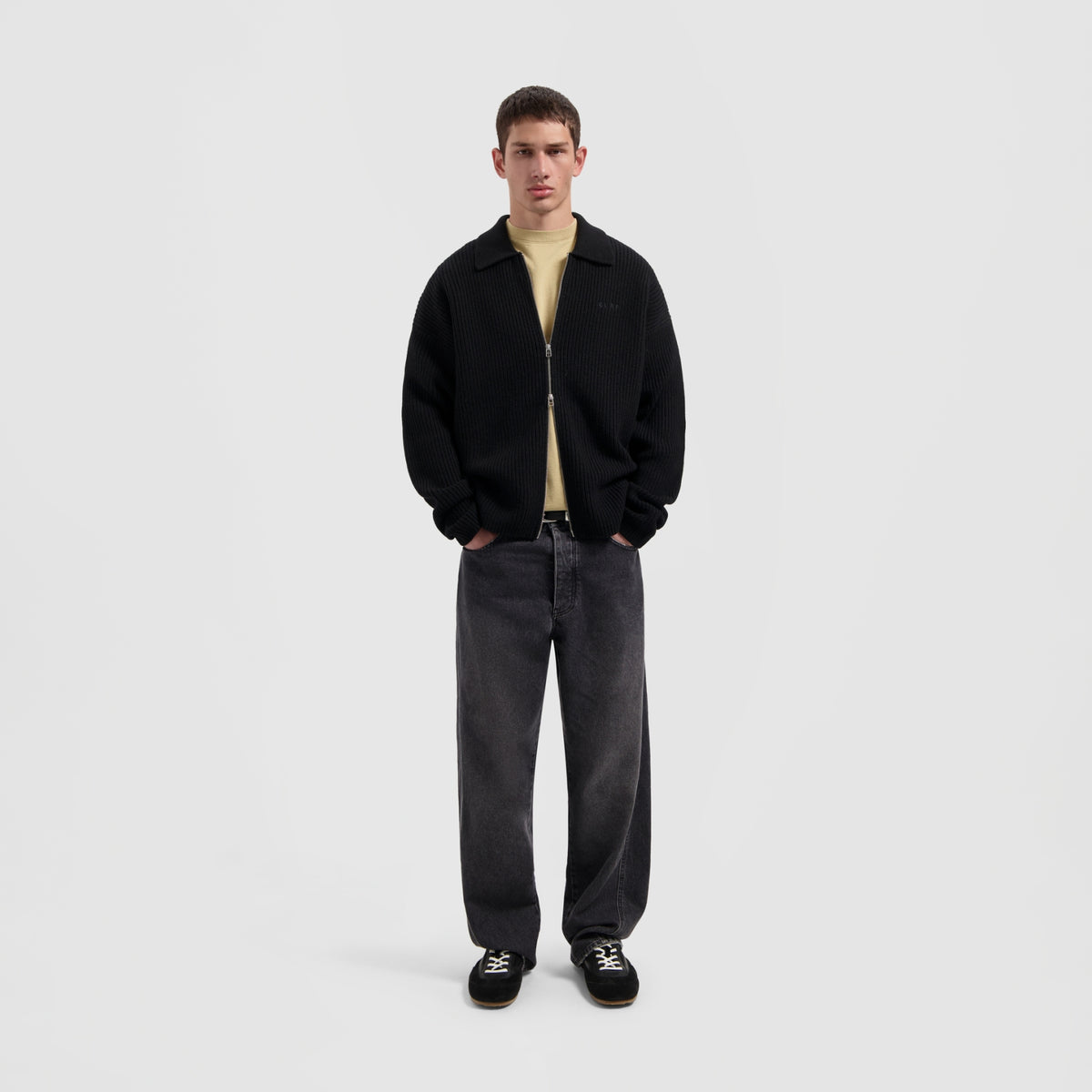 KNITTED ZIP CARDIGAN | BLACK