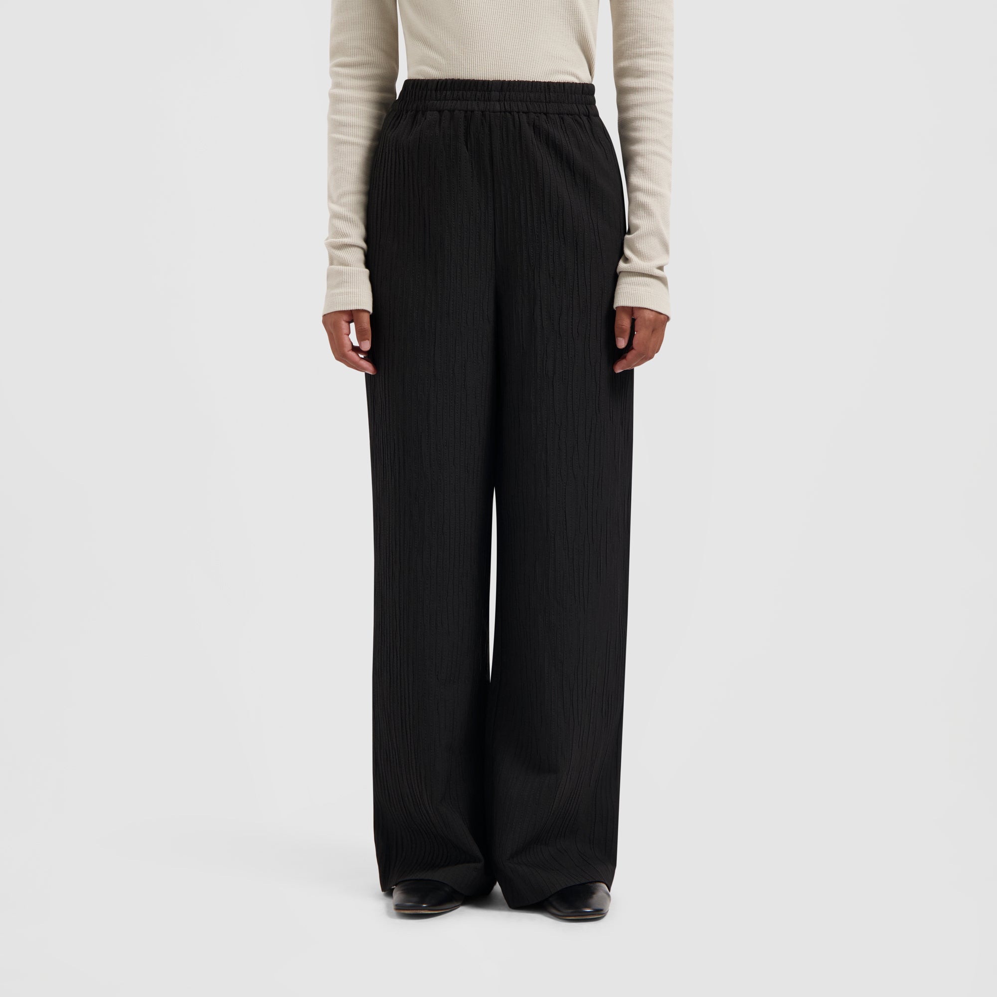 Textured Drapey Pant - Black