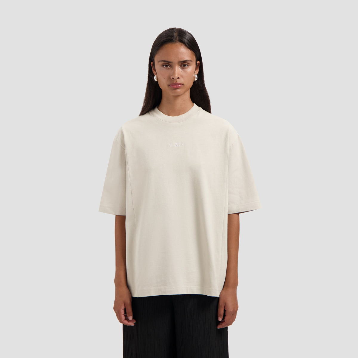 PIN OVERSIZED TEE | CEMENT