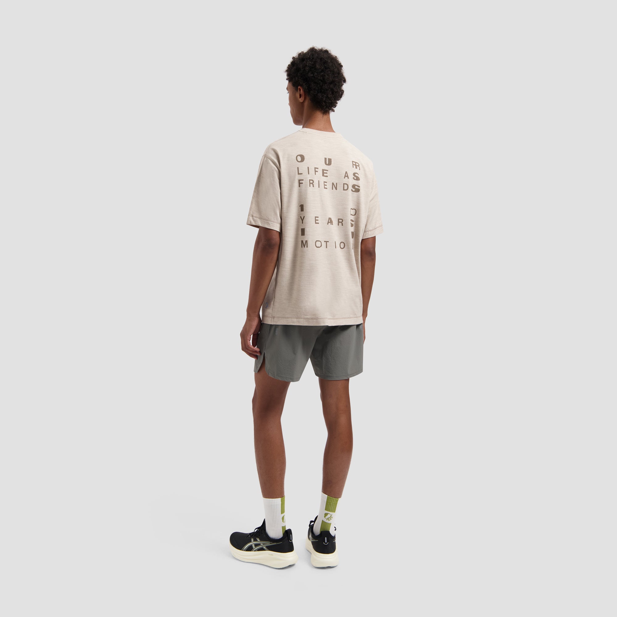 10 Year Graphic Boxy Tee - Cobblestone