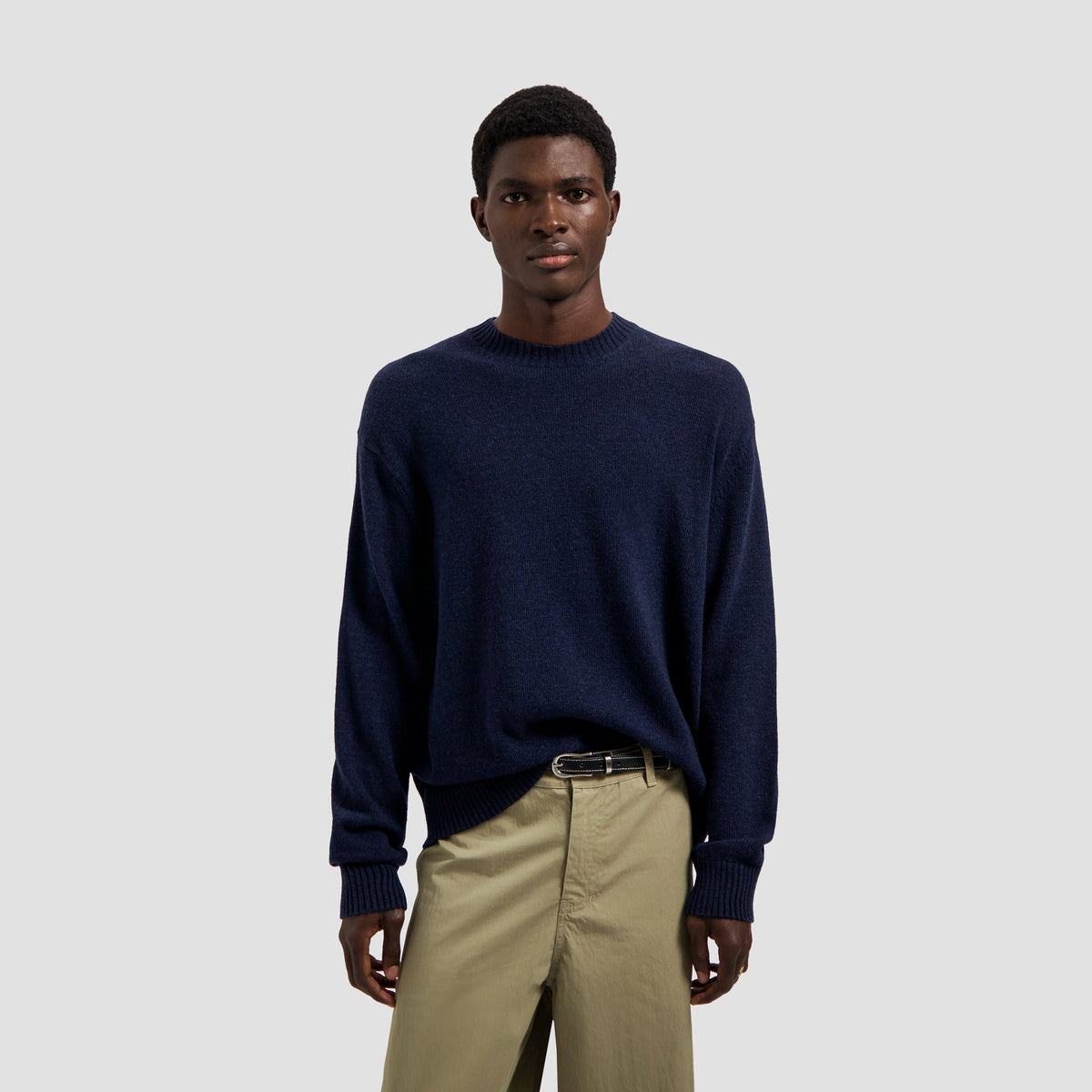ESSENTIAL KNITTED CREWNECK | NAVY