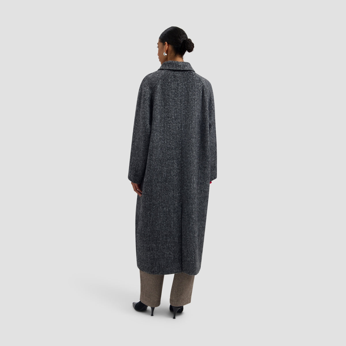 HAIRY COAT | CHARCOAL