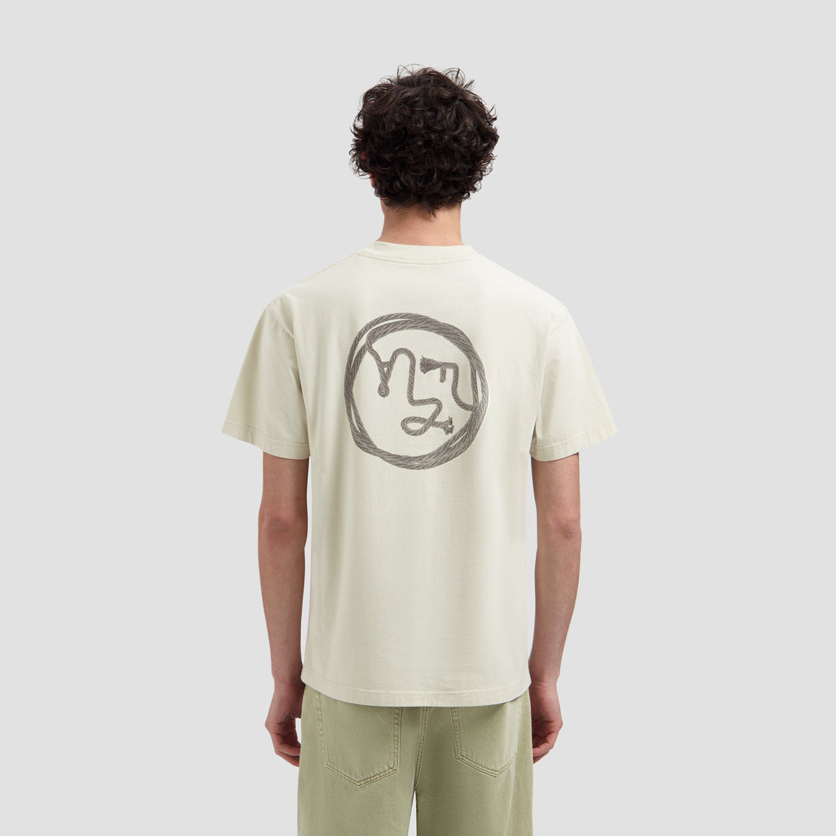 LASSO FACE TEE | CEMENT