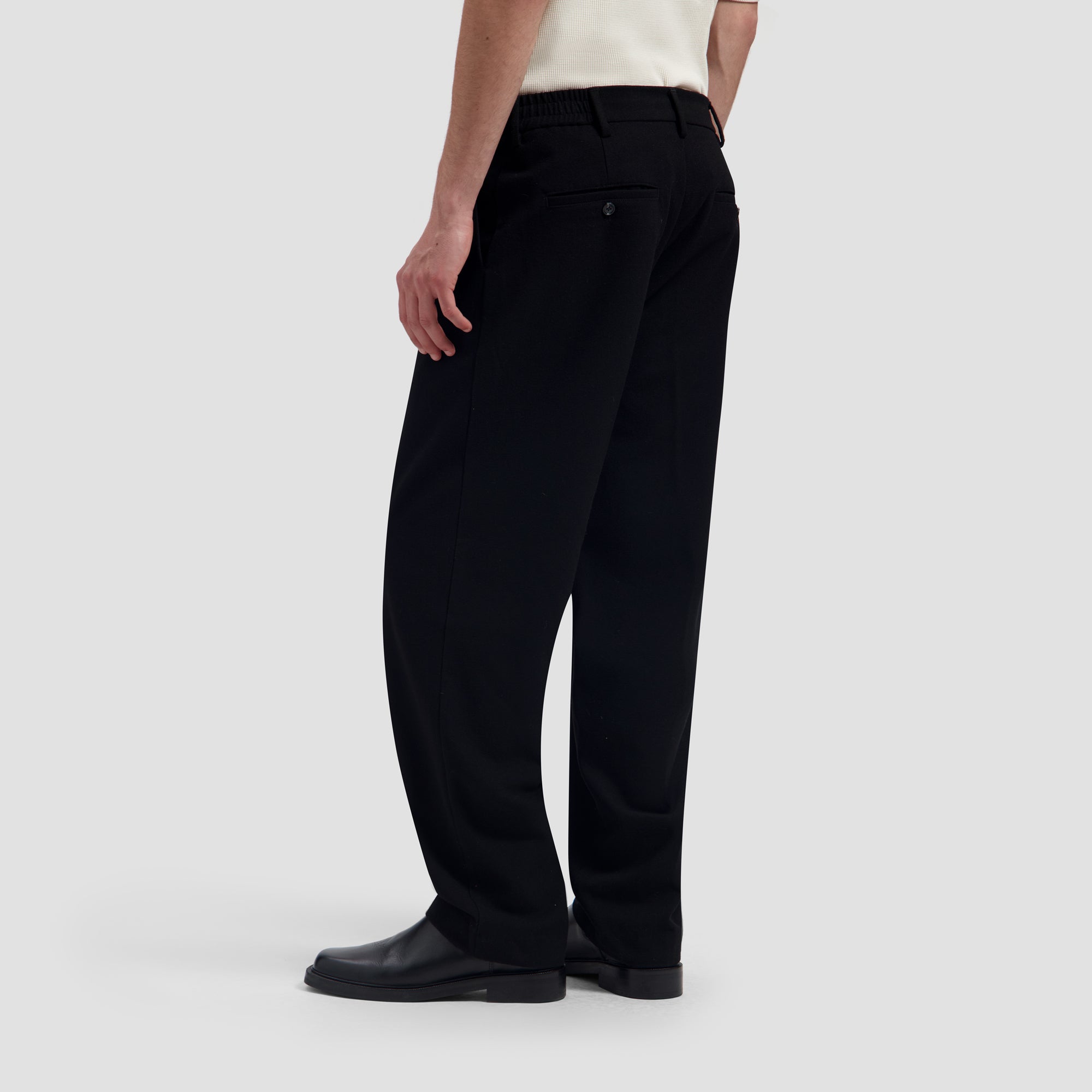 Regular Wool Pleated Pant - Black