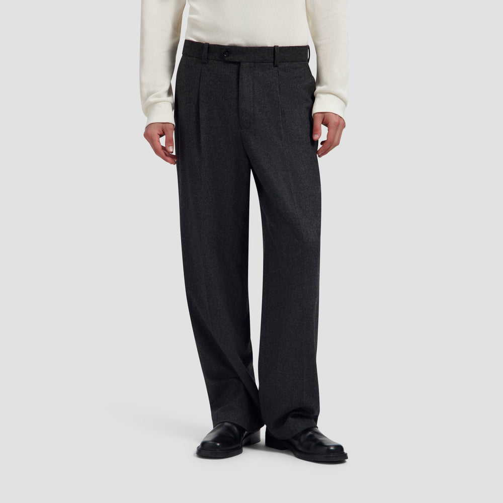 HERRINGBONE RELAXED PLEATED PANT | CHARCOAL