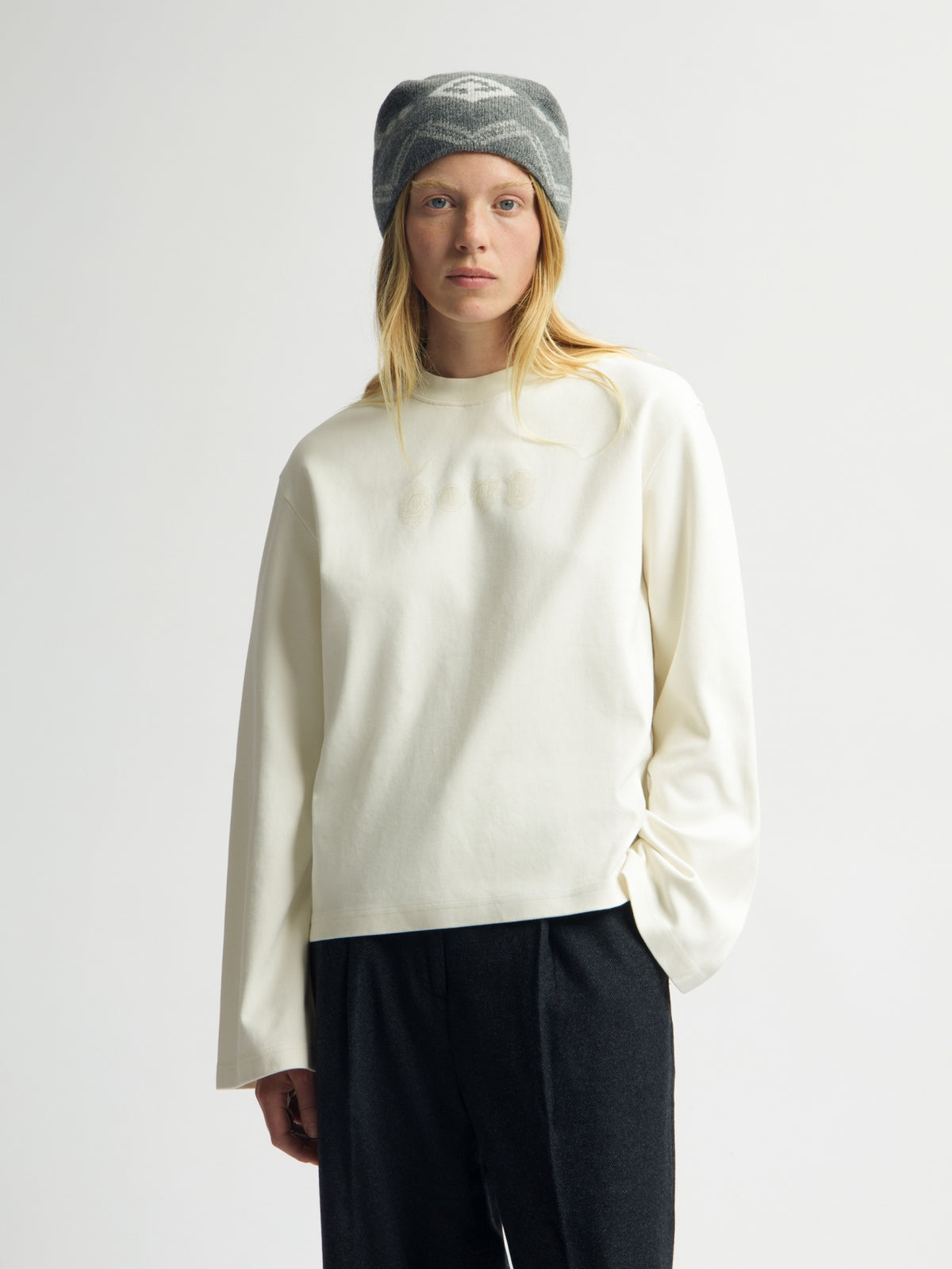 OLAF DOILY LS TEE | OFF WHITE