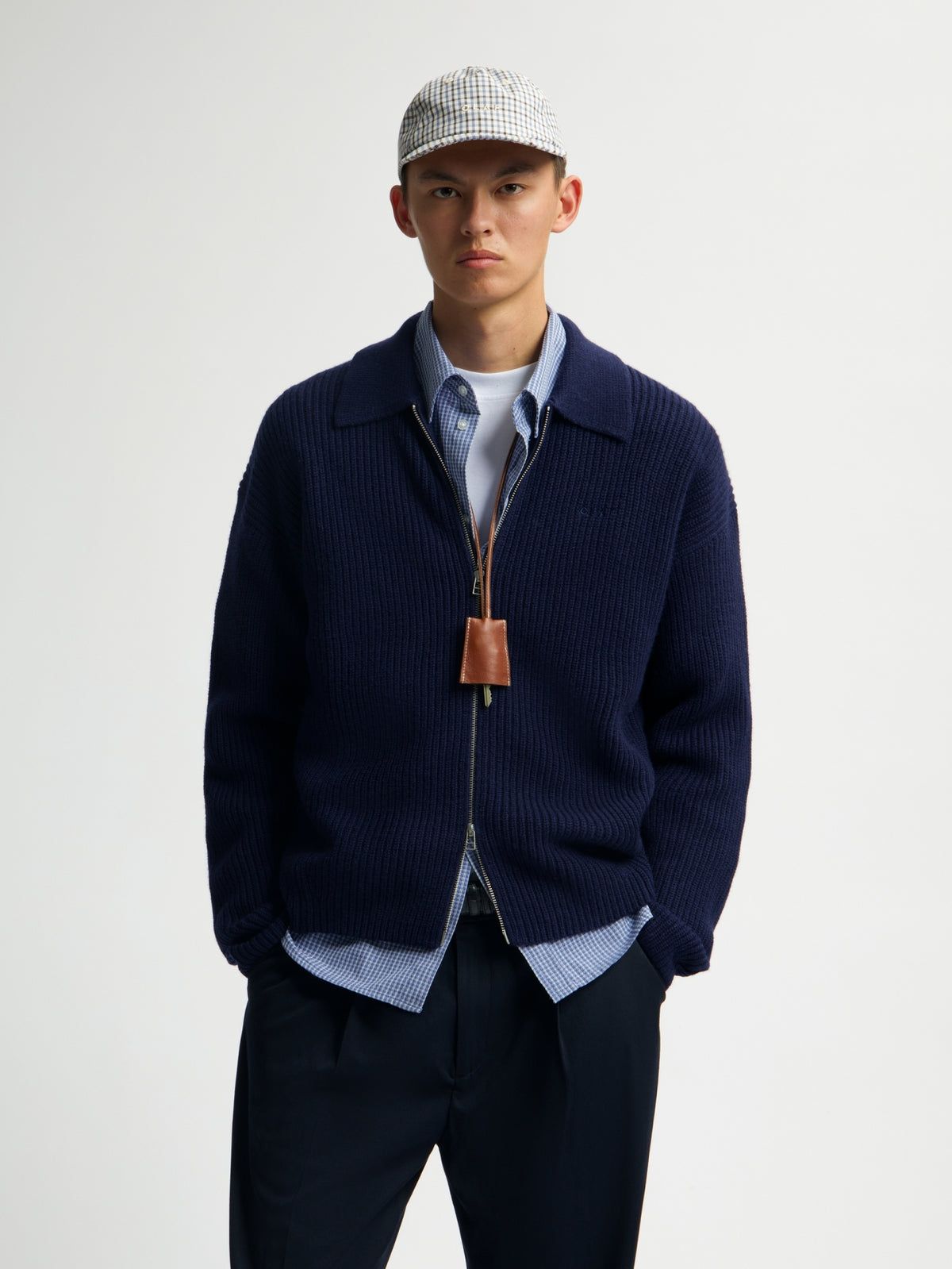KNITTED ZIP CARDIGAN | NAVY